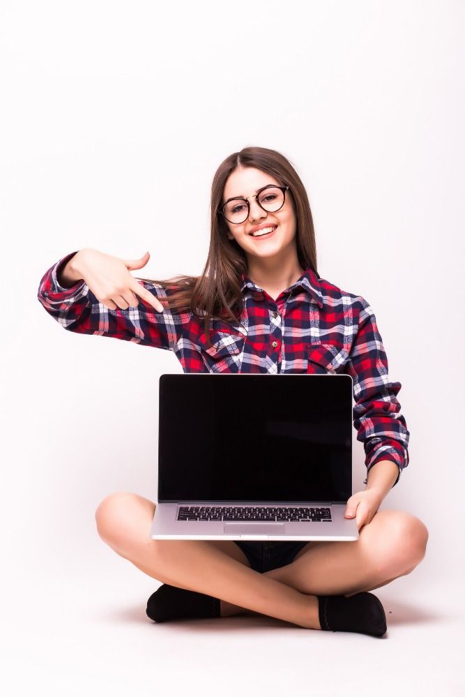 Laptop on Rent in Delhi