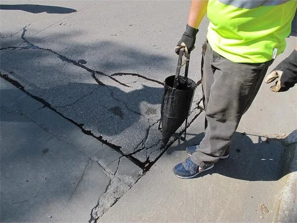 Asphalt Crack Filler in Verona, WI